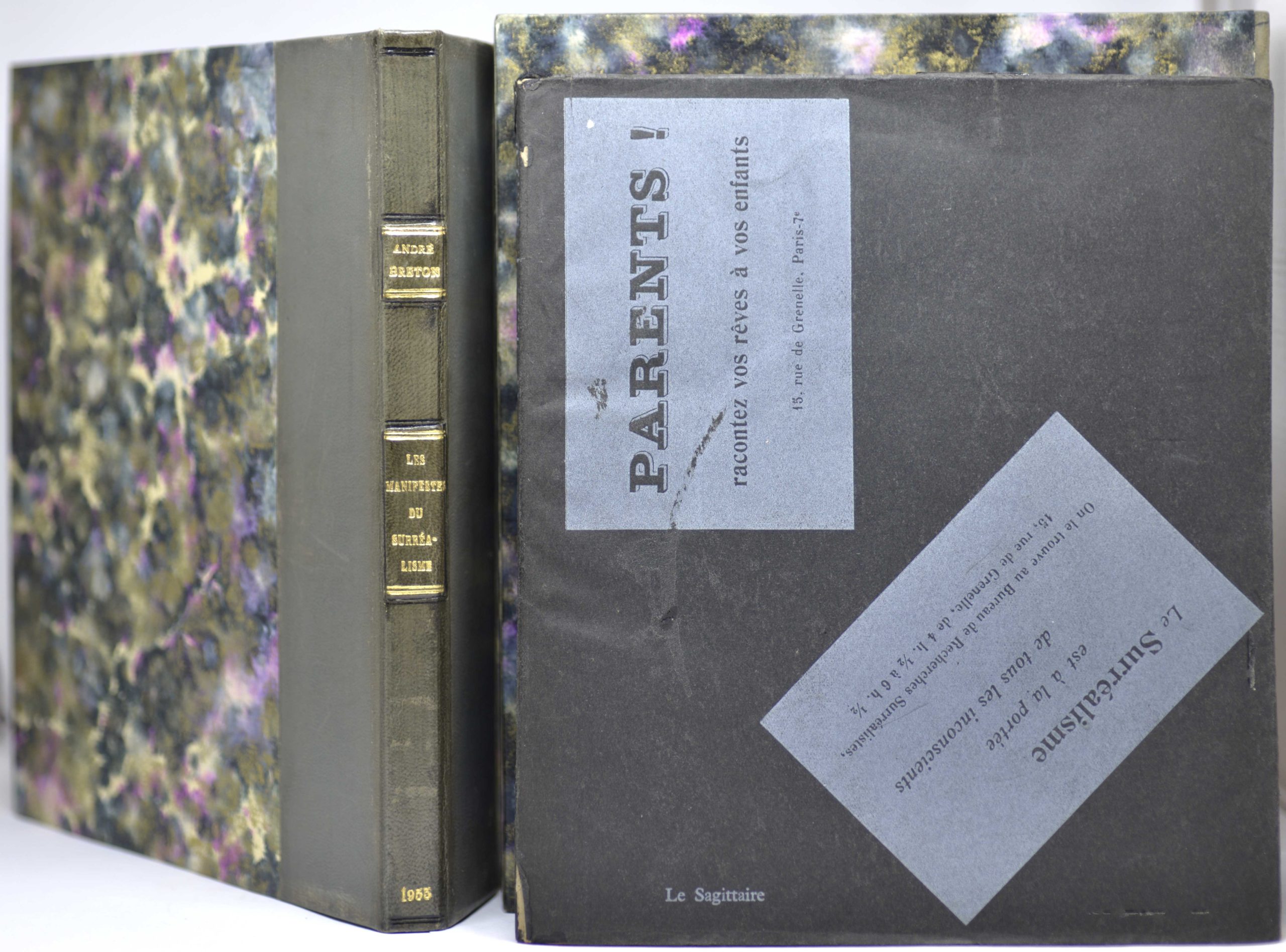 BRETON. LES MANIFESTES DU SURRÉALISME, suivis de PROLÉGOMÈNES A UN TROISIÈME MANIFESTE DU SURRÉALISME OU NON DU SURRÉALISME EN SES OEUVRES VIVES ET D'ÉPHÉMÉRIDES SURRÉALISTES. 1955