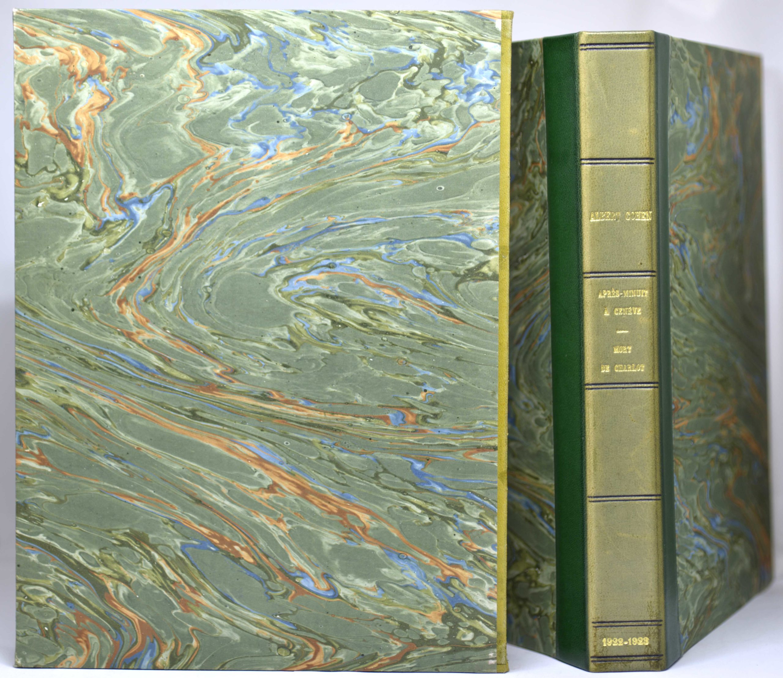 COHEN / COLLECTIF, Projections ou Après-minuit à Genève ( LA NOUVELLE REVUE FRANCAISE N° 109, 1er octobre 1922) + Mort de Charlot (LA NOUVELLE REVUE FRANCAISE N° 117, 1er juin 1923), 1922 - 1923 – Image 3