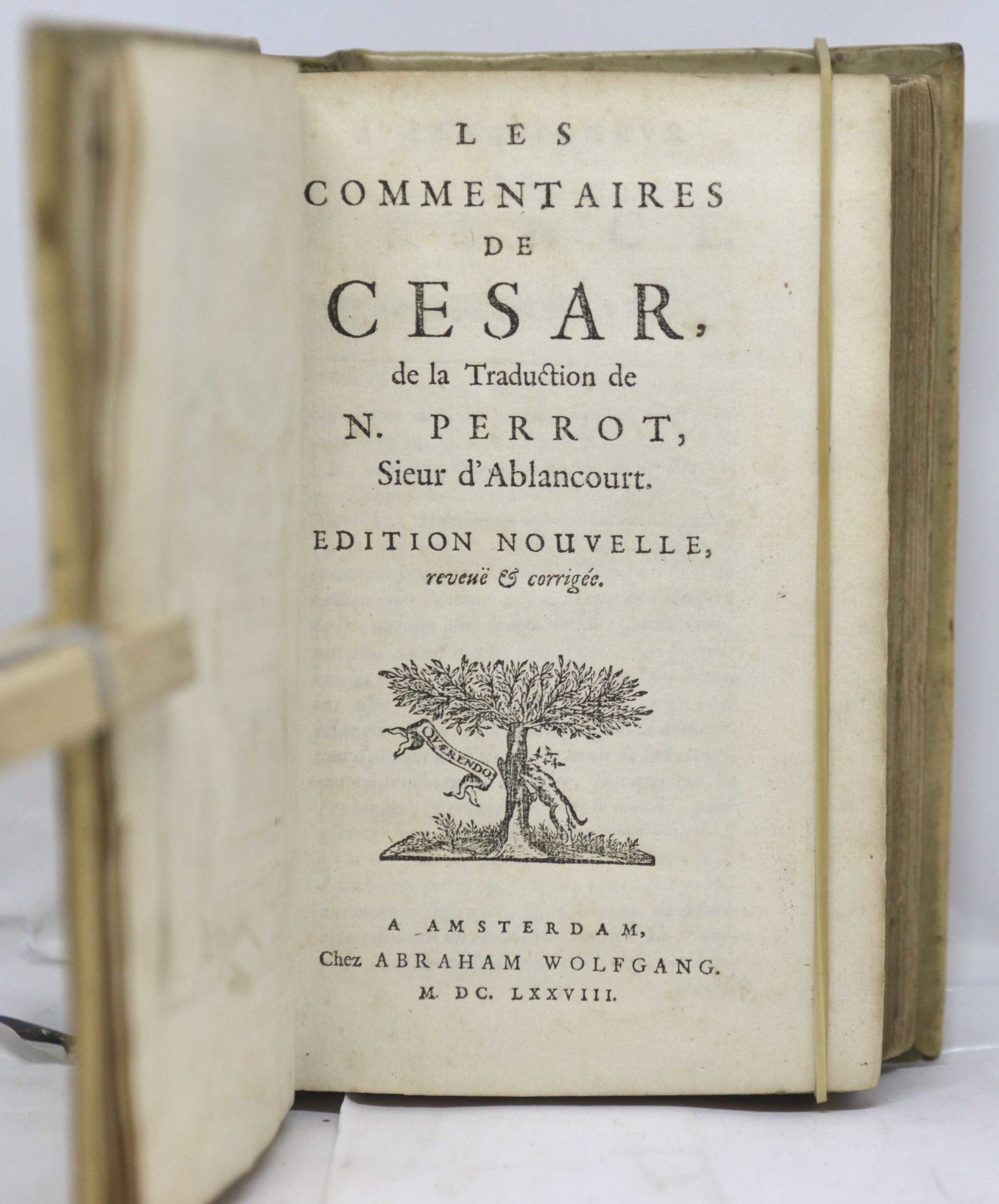CAESAR, Les commentaires de Cesar, de la traduction N. Perrot, Sieur d’Ablancourt. Édition nouvelle, reveuë & corrigée. 1678 – Image 3